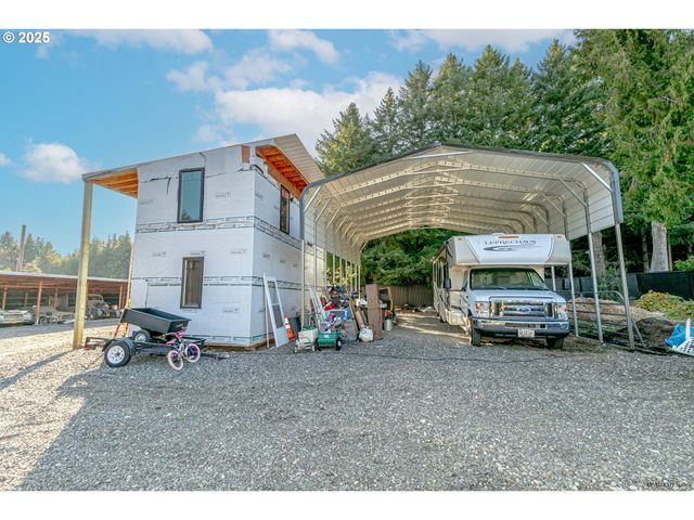 38289 Se COUPLAND Rd, Estacada, OR 97023