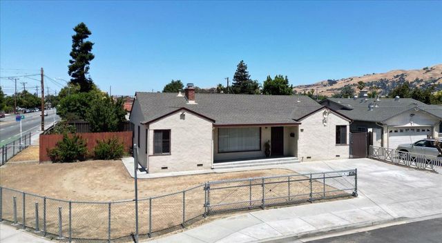 3311 Madeline Drive, San Jose, CA 95127