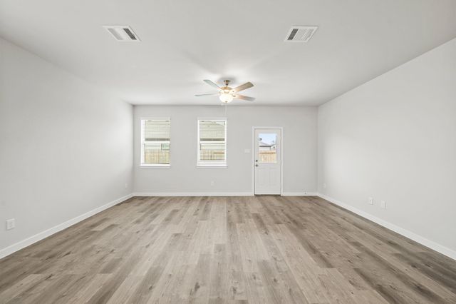 1211 Avenue M, Bay City, TX 77414