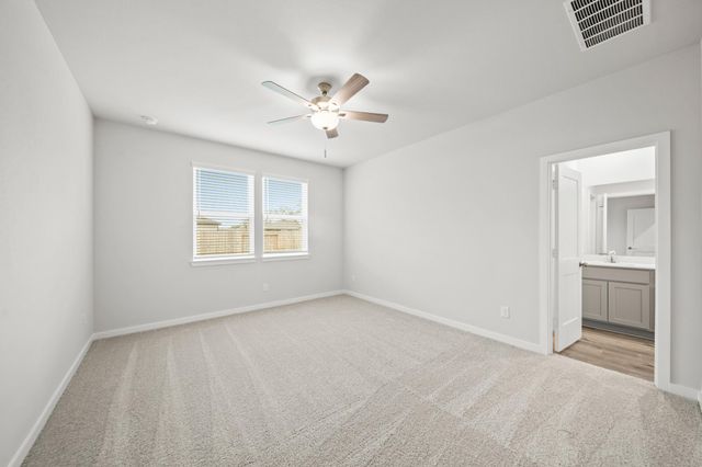 1211 Avenue M, Bay City, TX 77414