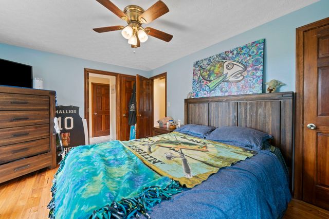 12 Liberty Rd, Marshfield, MA 02050