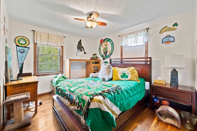 12 Liberty Rd, Marshfield, MA 02050