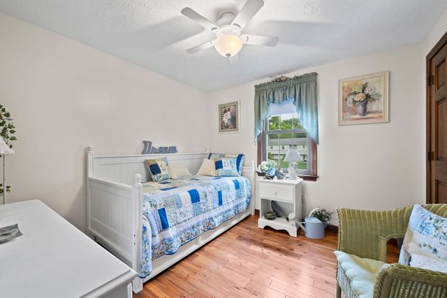 12 Liberty Rd, Marshfield, MA 02050