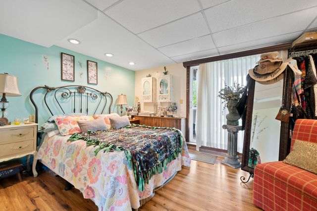 12 Liberty Rd, Marshfield, MA 02050