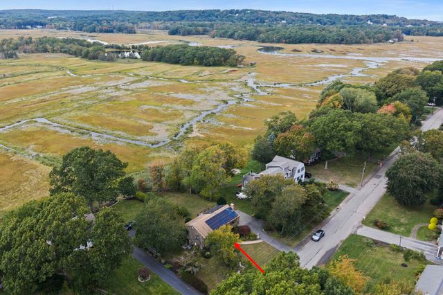 12 Liberty Rd, Marshfield, MA 02050