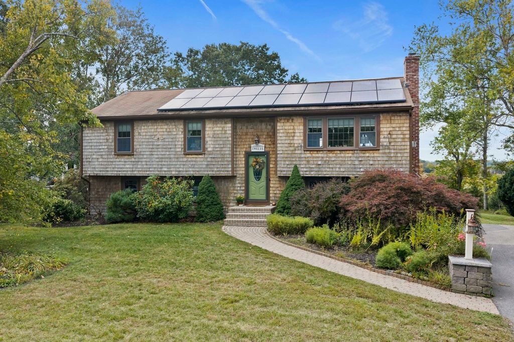 12 Liberty Rd, Marshfield, MA 02050