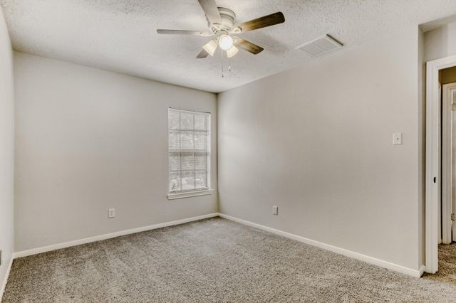 14 S Duskwood Place, Spring, TX 77381