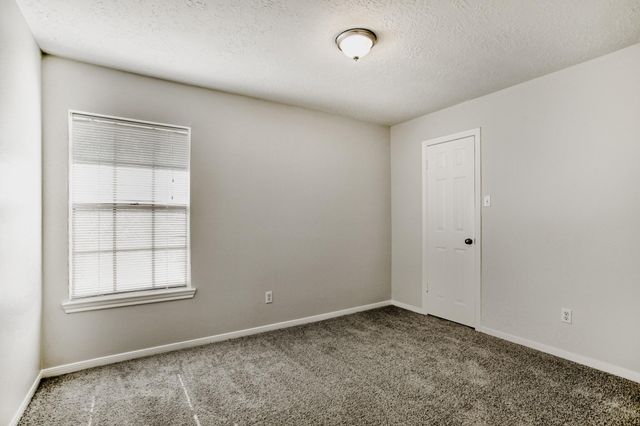 14 S Duskwood Place, Spring, TX 77381