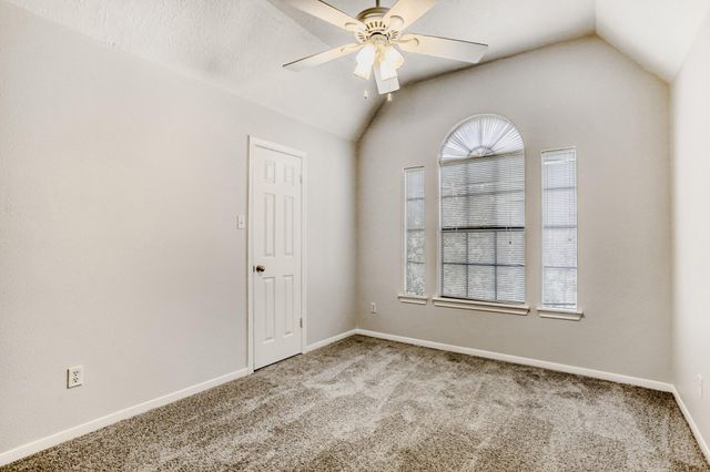 14 S Duskwood Place, Spring, TX 77381