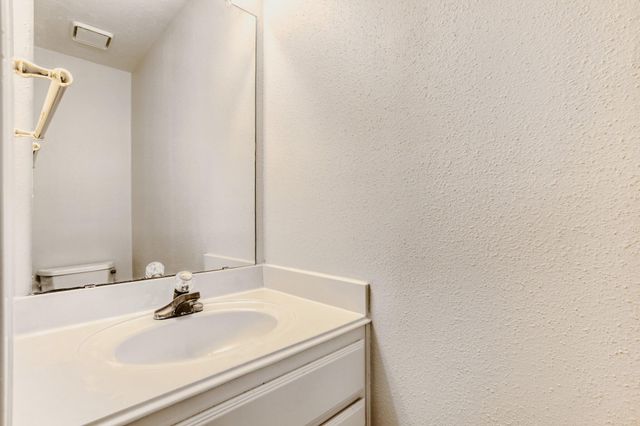 14 S Duskwood Place, Spring, TX 77381