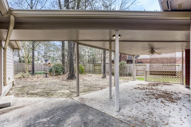 14 S Duskwood Place, Spring, TX 77381