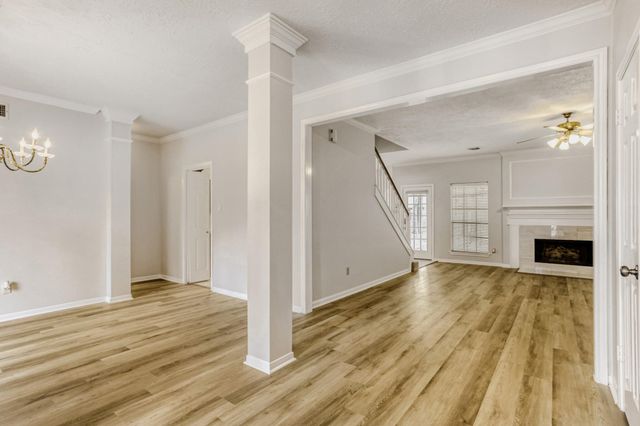 14 S Duskwood Place, Spring, TX 77381