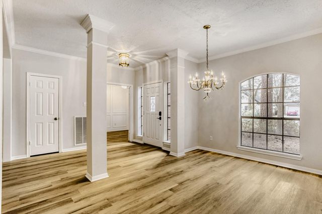 14 S Duskwood Place, Spring, TX 77381