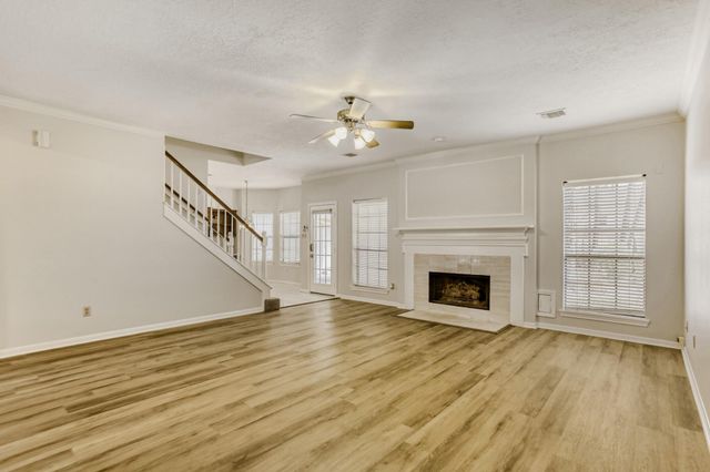 14 S Duskwood Place, Spring, TX 77381