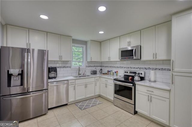 2926 Swarthmore Drive, Lawrenceville, GA 30044
