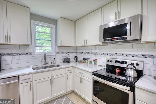 2926 Swarthmore Drive, Lawrenceville, GA 30044