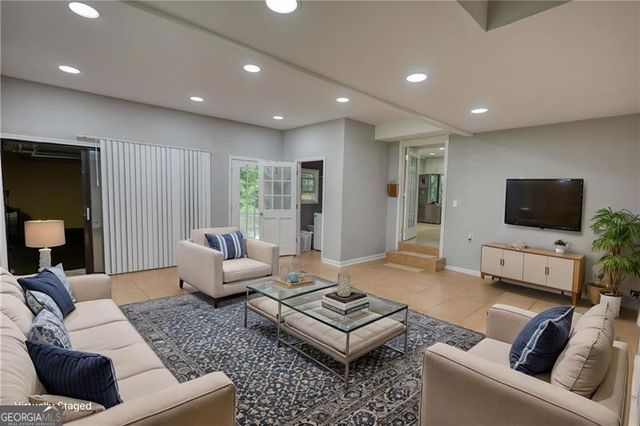 2926 Swarthmore Drive, Lawrenceville, GA 30044