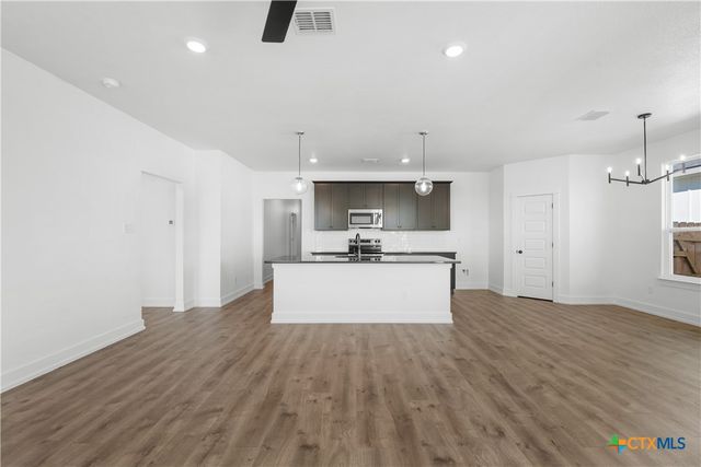 171 Grand Canyon Drive, Copperas Cove, TX 76522