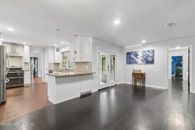 1631 ARROWHEAD Trail, Neptune Beach, FL 32266