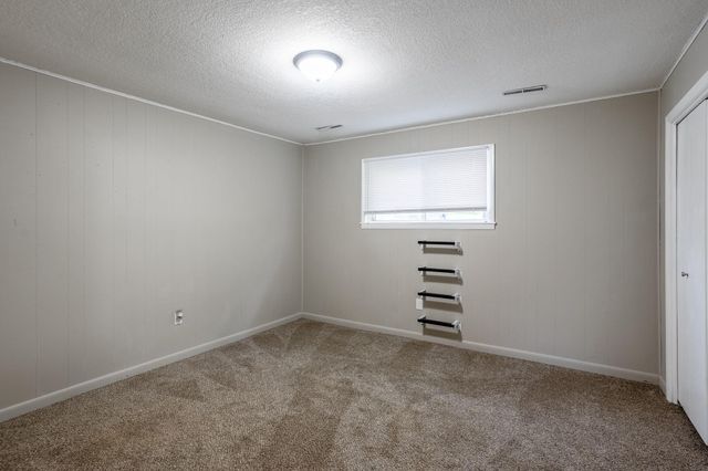 8461 E HIGHWAY OO, Hallsville, MO 65255