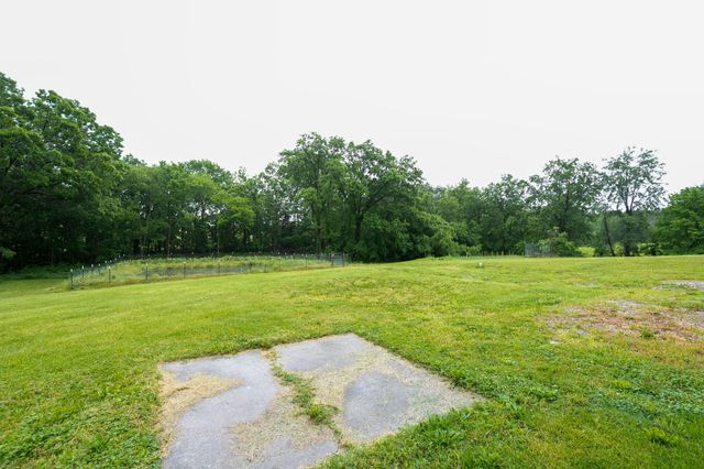 8461 E HIGHWAY OO, Hallsville, MO 65255