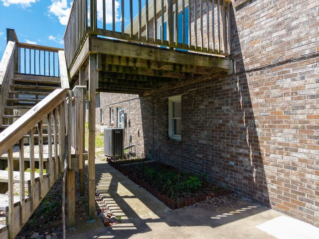 8461 E HIGHWAY OO, Hallsville, MO 65255