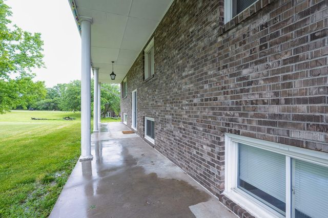 8461 E HIGHWAY OO, Hallsville, MO 65255