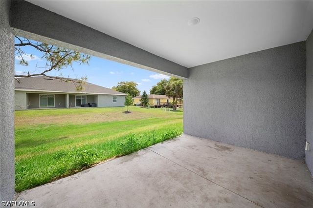 5022 25th ST SW, Lehigh Acres, FL 33973