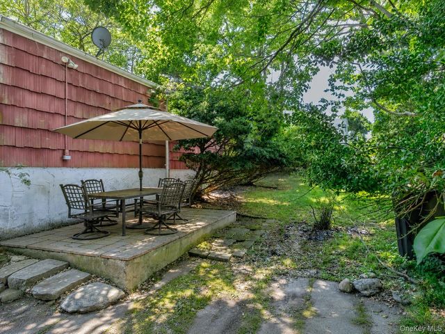 97 Maple Road, Rocky Point, NY 11778