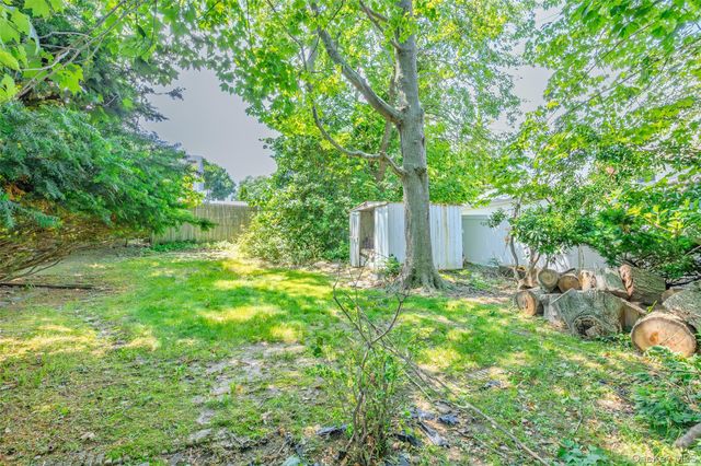 97 Maple Road, Rocky Point, NY 11778