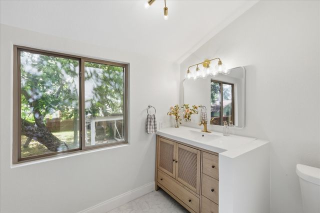 1910 Ramsey Avenue, Dallas, TX 75216