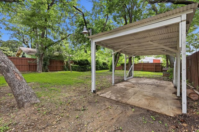 1910 Ramsey Avenue, Dallas, TX 75216