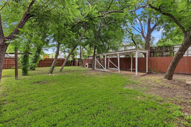 1910 Ramsey Avenue, Dallas, TX 75216