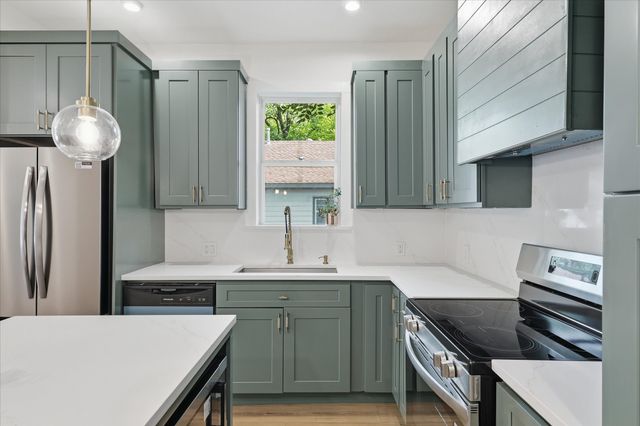 1910 Ramsey Avenue, Dallas, TX 75216