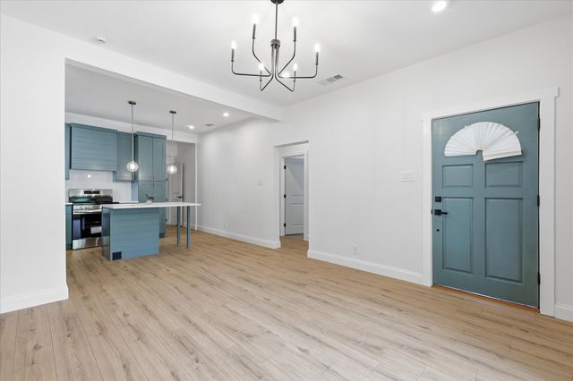 1910 Ramsey Avenue, Dallas, TX 75216