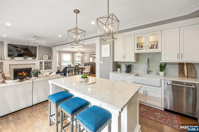 700 Gallows Hill Road, Cranford, NJ 07016