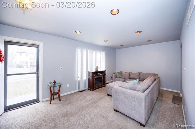 29512 Brentwood Street, Southfield, MI 48076