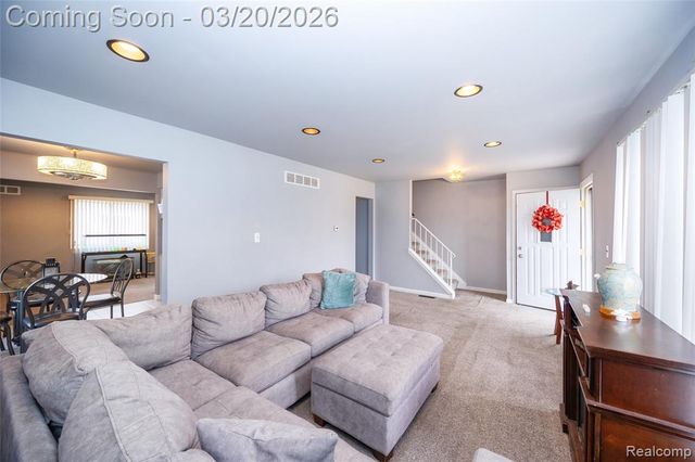 29512 Brentwood Street, Southfield, MI 48076