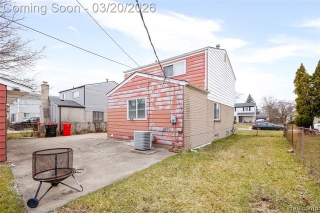 29512 Brentwood Street, Southfield, MI 48076