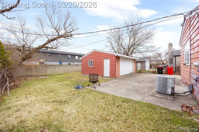 29512 Brentwood Street, Southfield, MI 48076