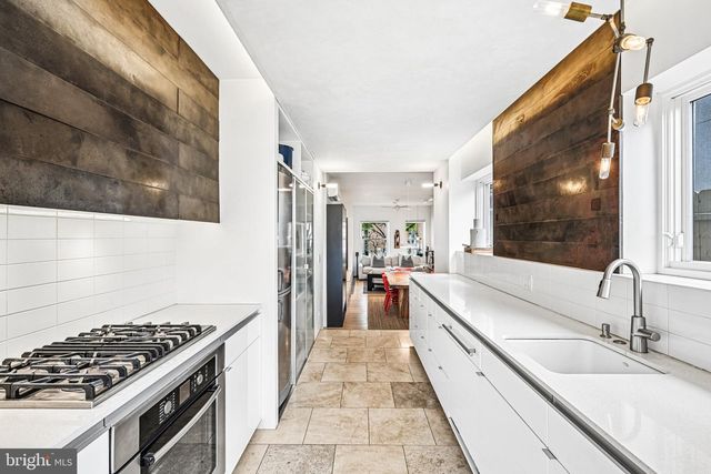 1719 CHRISTIAN ST, Philadelphia, PA 19146