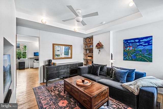 1719 CHRISTIAN ST, Philadelphia, PA 19146