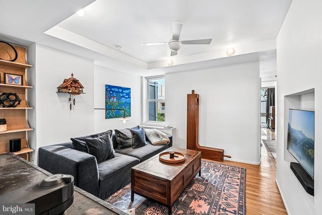 1719 CHRISTIAN ST, Philadelphia, PA 19146