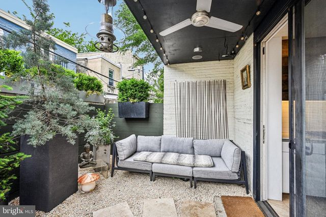 1719 CHRISTIAN ST, Philadelphia, PA 19146