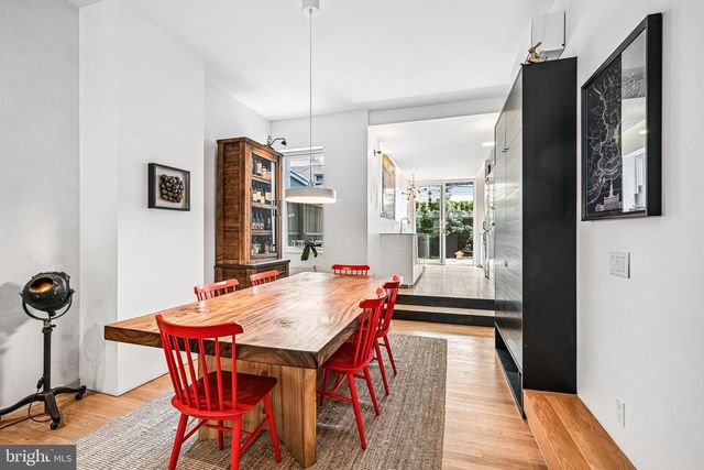 1719 CHRISTIAN ST, Philadelphia, PA 19146