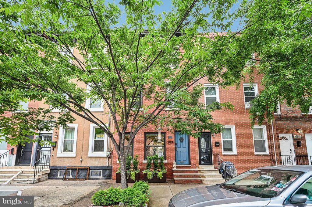 1719 CHRISTIAN ST, Philadelphia, PA 19146