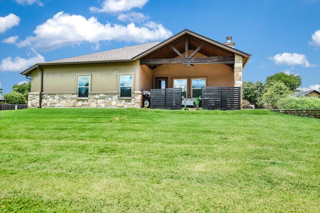 2243 Woodland Bend RD, Salado, TX 76571