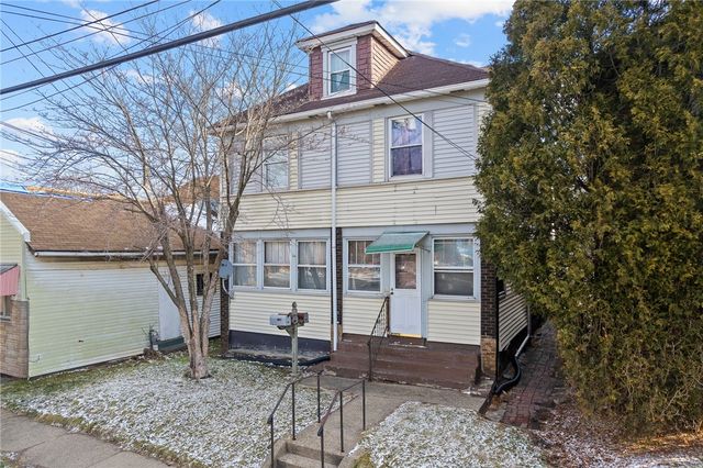 2208 Duss Avenue, Ambridge, PA 15003