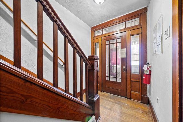 2208 Duss Avenue, Ambridge, PA 15003