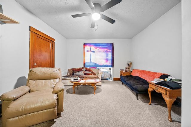 2208 Duss Avenue, Ambridge, PA 15003